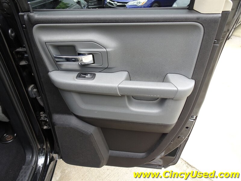 2015 RAM 1500 Big Horn   - Photo 30 - Cincinnati, OH 45255