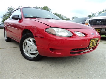 2000 Ford Escort ZX2   - Photo 10 - Cincinnati, OH 45255