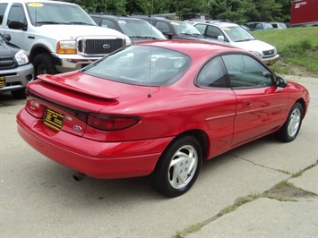 2000 Ford Escort ZX2   - Photo 6 - Cincinnati, OH 45255