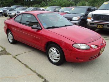 2000 Ford Escort ZX2   - Photo 1 - Cincinnati, OH 45255