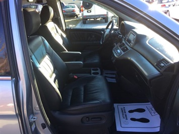 2009 Honda Odyssey Touring   - Photo 7 - Cincinnati, OH 45255