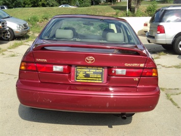 1997 Toyota Camry XLE   - Photo 5 - Cincinnati, OH 45255