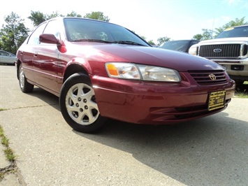 1997 Toyota Camry XLE   - Photo 10 - Cincinnati, OH 45255