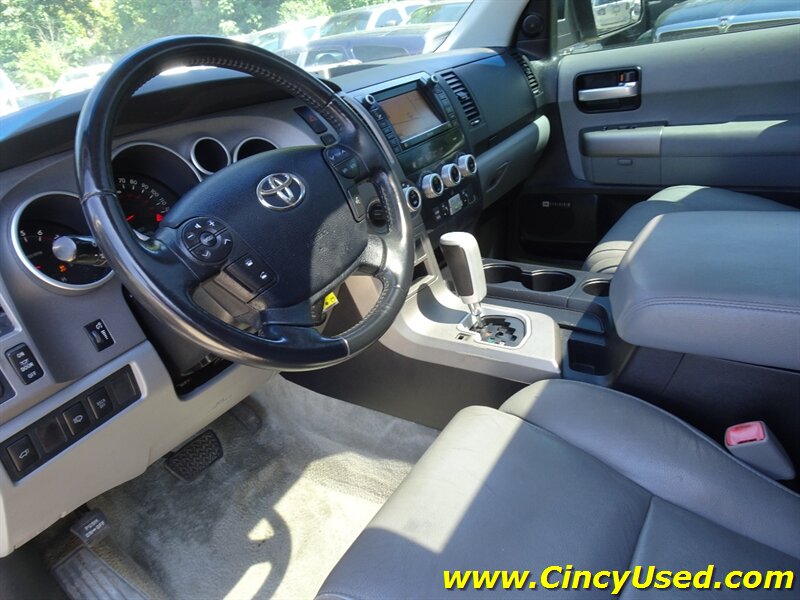 2011 Toyota Sequoia Limited - Photo 12 - Cincinnati, OH 45255