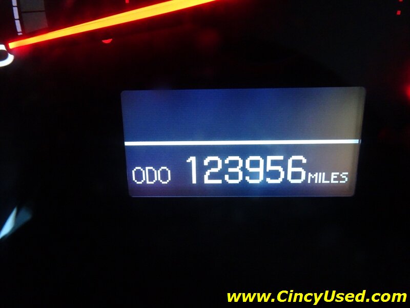 2011 Toyota Sequoia Limited - Photo 27 - Cincinnati, OH 45255