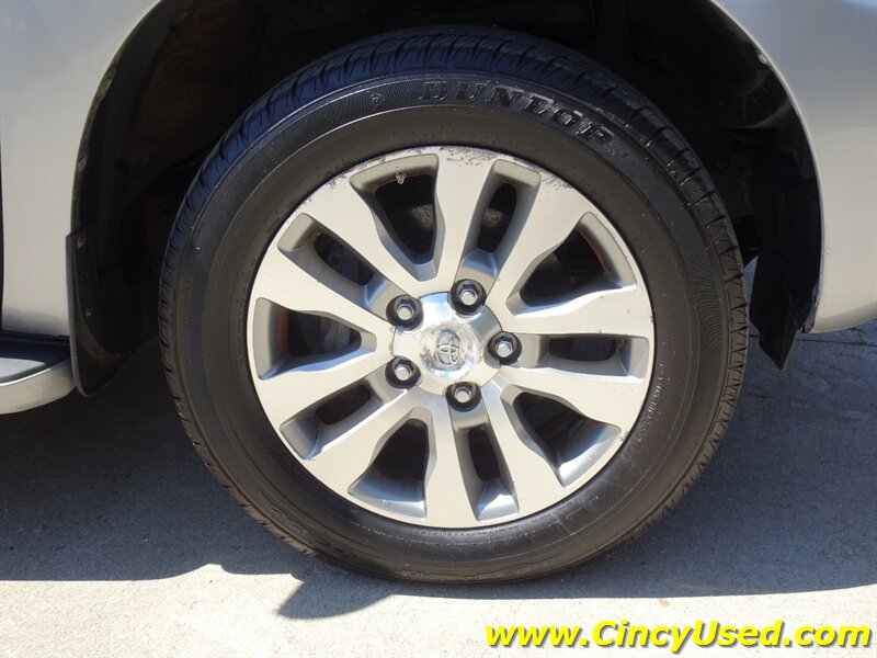 2011 Toyota Sequoia Limited - Photo 37 - Cincinnati, OH 45255