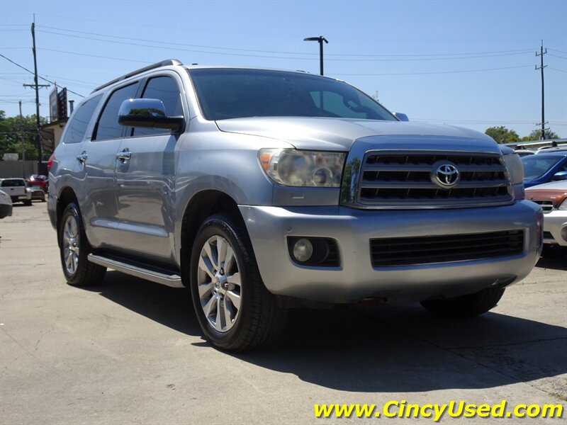 2011 Toyota Sequoia Limited - Photo 4 - Cincinnati, OH 45255