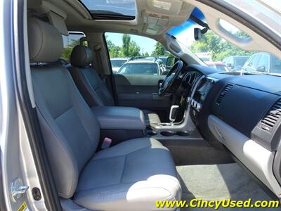 2011 Toyota Sequoia Limited - Photo 18 - Cincinnati, OH 45255