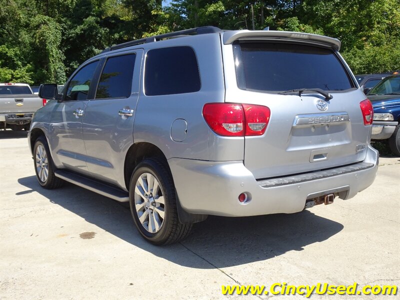 2011 Toyota Sequoia Limited - Photo 9 - Cincinnati, OH 45255
