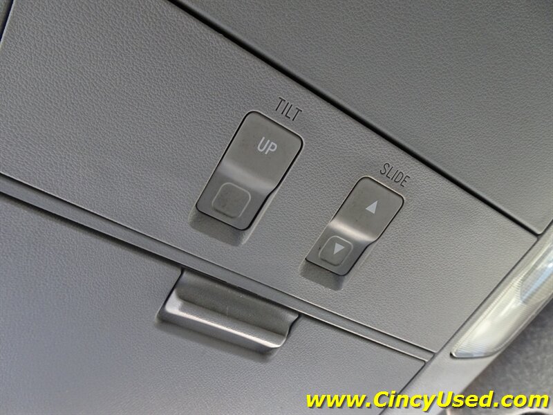 2011 Toyota Sequoia Limited - Photo 30 - Cincinnati, OH 45255