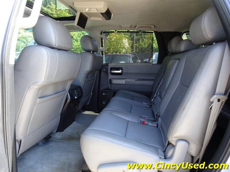 2011 Toyota Sequoia Limited - Photo 14 - Cincinnati, OH 45255