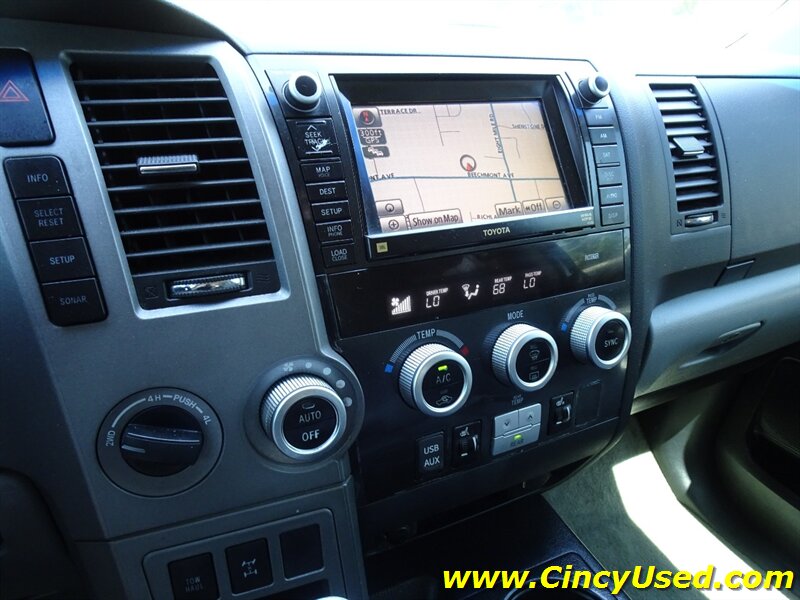 2011 Toyota Sequoia Limited - Photo 21 - Cincinnati, OH 45255
