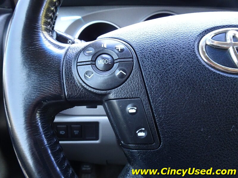 2011 Toyota Sequoia Limited - Photo 25 - Cincinnati, OH 45255