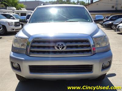 2011 Toyota Sequoia Limited - Photo 2 - Cincinnati, OH 45255