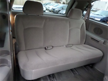 2003 Dodge Grand Caravan Sport   - Photo 9 - Cincinnati, OH 45255