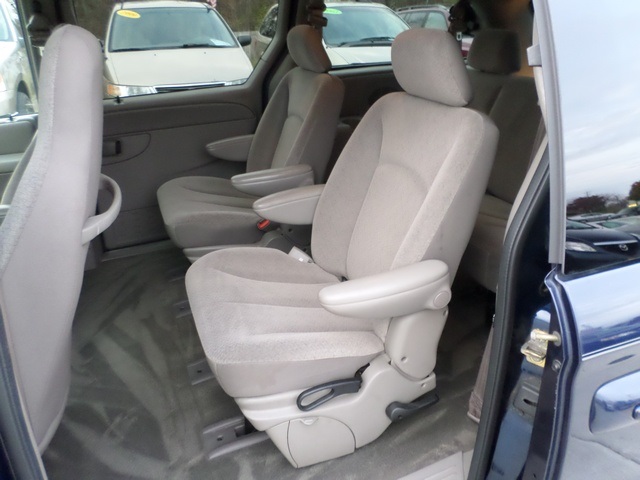 2003 Dodge Grand Caravan Sport   - Photo 16 - Cincinnati, OH 45255