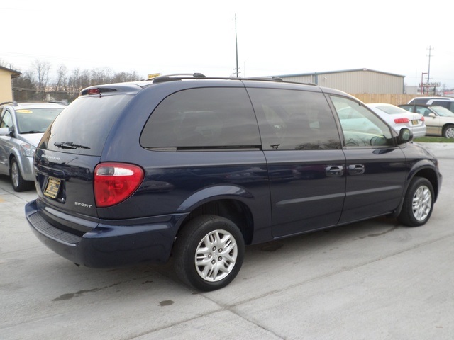 2003 Dodge Grand Caravan Sport   - Photo 6 - Cincinnati, OH 45255