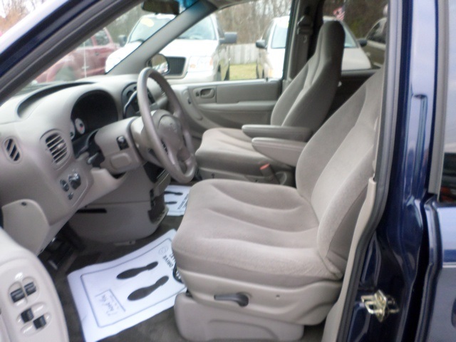 2003 Dodge Grand Caravan Sport   - Photo 15 - Cincinnati, OH 45255