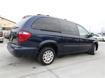 2003 Dodge Grand Caravan Sport   - Photo 13 - Cincinnati, OH 45255