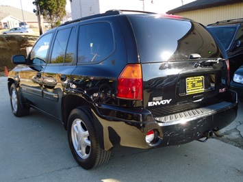 2005 GMC Envoy SLE   - Photo 4 - Cincinnati, OH 45255