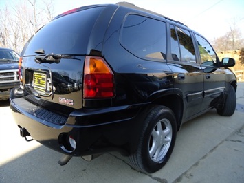 2005 GMC Envoy SLE   - Photo 13 - Cincinnati, OH 45255