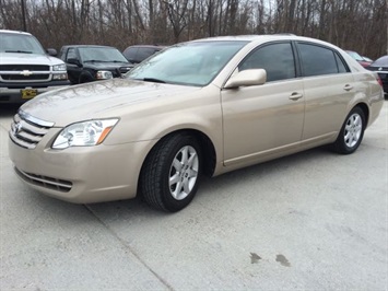 2007 Toyota Avalon XL   - Photo 11 - Cincinnati, OH 45255