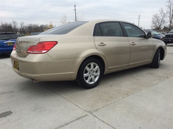 2007 Toyota Avalon XL   - Photo 12 - Cincinnati, OH 45255