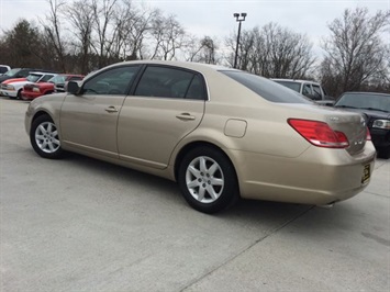 2007 Toyota Avalon XL   - Photo 13 - Cincinnati, OH 45255