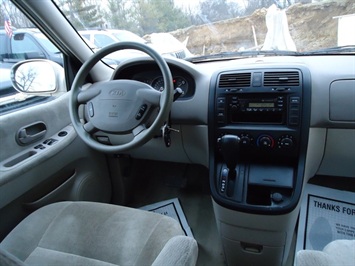 2005 Kia Sedona EX   - Photo 14 - Cincinnati, OH 45255