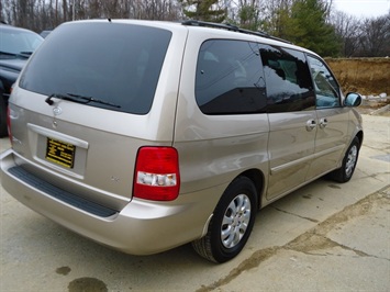 2005 Kia Sedona EX   - Photo 6 - Cincinnati, OH 45255