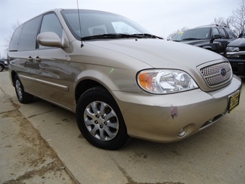 2005 Kia Sedona EX   - Photo 10 - Cincinnati, OH 45255