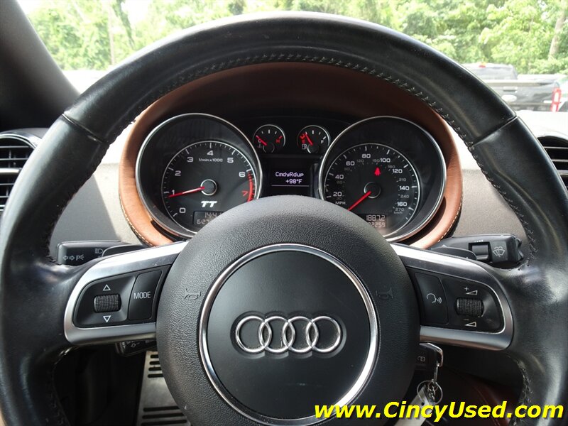 2012 Audi TT 2.0T quattro Premium Plus - Photo 17 - Cincinnati, OH 45255