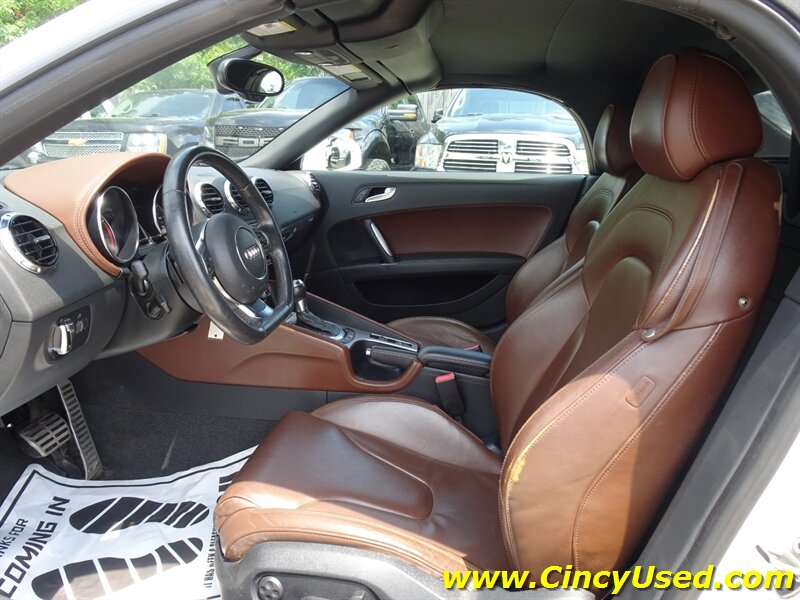 2012 Audi TT 2.0T quattro Premium Plus - Photo 12 - Cincinnati, OH 45255