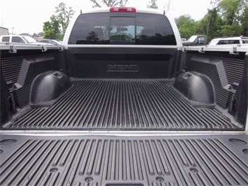 2006 Dodge Ram 1500 SLT   - Photo 9 - Cincinnati, OH 45255