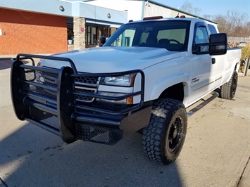 2005 Chevrolet Silverado 2500H LT   - Photo 11 - Cincinnati, OH 45255