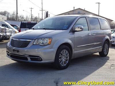 2014 Chrysler Town & Country Touring-L - Photo 3 - Cincinnati, OH 45255