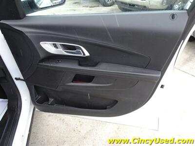 2017 Chevrolet Equinox LT - Photo 28 - Cincinnati, OH 45255