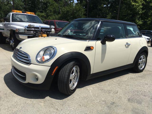 2011 MINI Cooper   - Photo 11 - Cincinnati, OH 45255