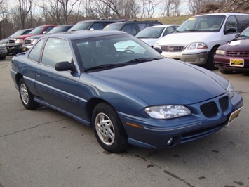 1997 Pontiac Grand Am SE   - Photo 1 - Cincinnati, OH 45255