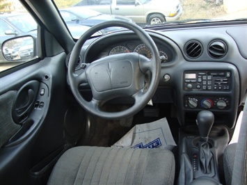 1997 Pontiac Grand Am SE   - Photo 7 - Cincinnati, OH 45255