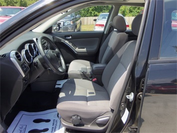 2004 Toyota Matrix   - Photo 14 - Cincinnati, OH 45255