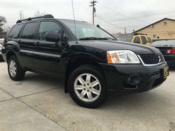 2011 Mitsubishi Endeavor LS   - Photo 10 - Cincinnati, OH 45255