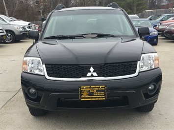 2011 Mitsubishi Endeavor LS   - Photo 2 - Cincinnati, OH 45255