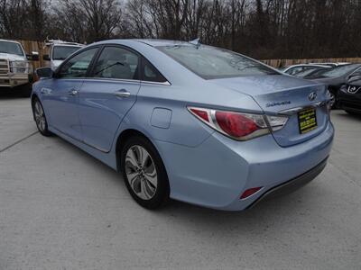 2013 Hyundai Sonata Hybrid Limited  2.4L I4 FWD - Photo 8 - Cincinnati, OH 45255