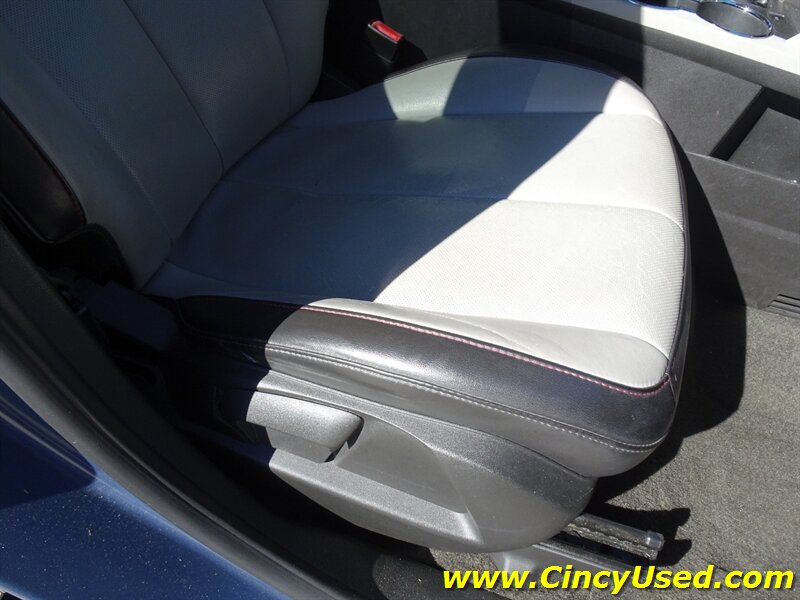 2011 Chevrolet Equinox LT - Photo 30 - Cincinnati, OH 45255
