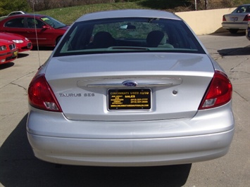 2002 Ford Taurus SES   - Photo 5 - Cincinnati, OH 45255