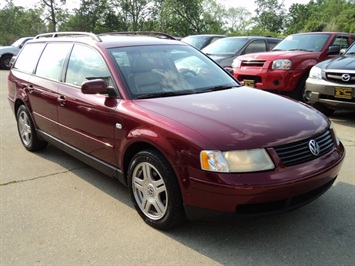 2000 Volkswagen Passat GLX   - Photo 1 - Cincinnati, OH 45255