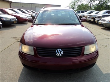 2000 Volkswagen Passat GLX   - Photo 2 - Cincinnati, OH 45255