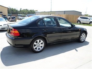 2003 BMW 325xi   - Photo 6 - Cincinnati, OH 45255