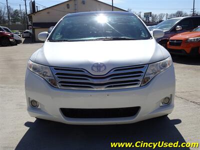 2009 Toyota Venza AWD V6   - Photo 2 - Cincinnati, OH 45255